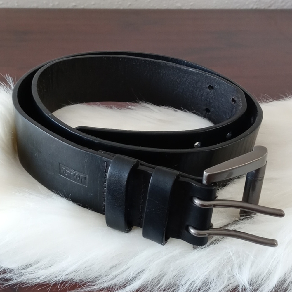 Levi's Mens Balck leather Belt